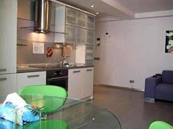 Uavoyage Business Apartments Kiev Extérieur photo
